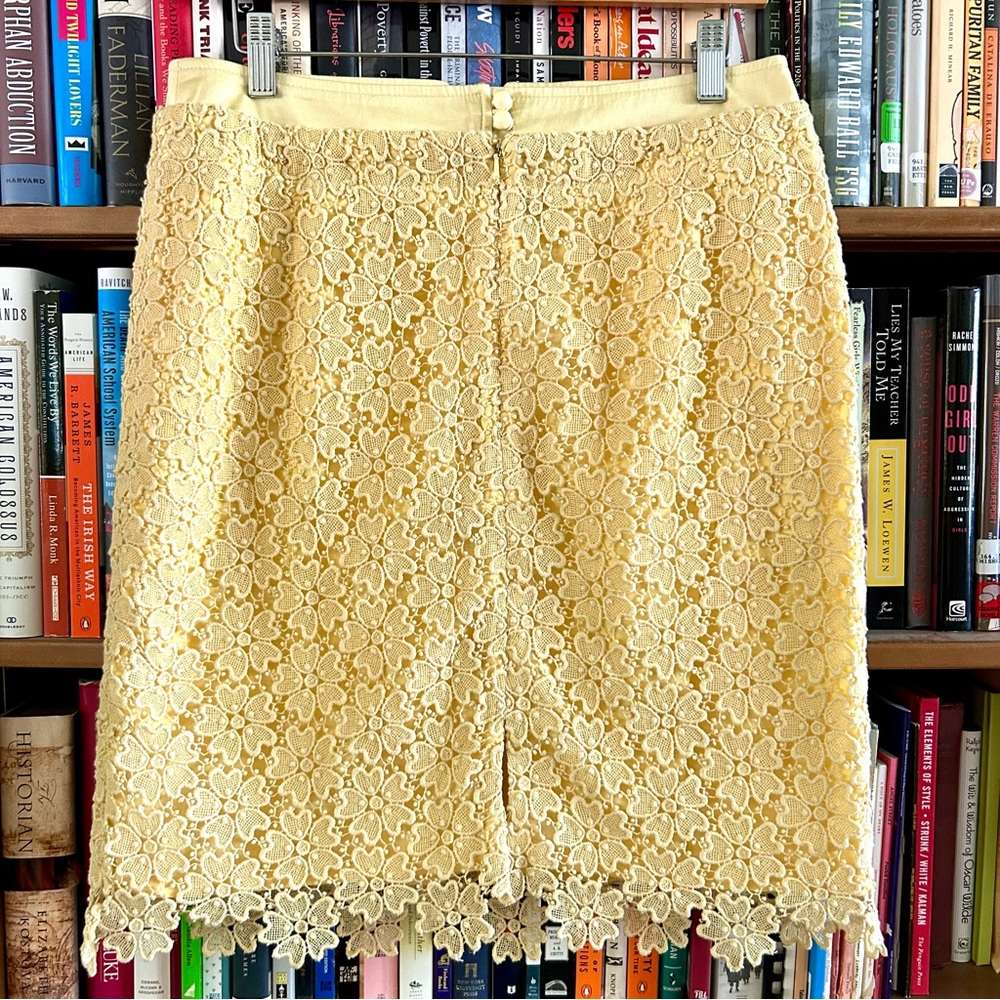 Anthropologie Elevenses Allamanda Buttercream Yellow Lace Pencil Skirt, size 10 - Picture 8 of 8